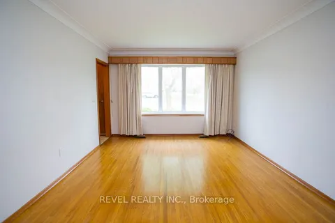 120 Henry Street, ON N3S 5C7