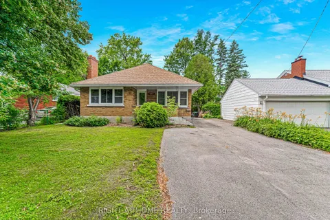 2216 Prospect Avenue, ON K1H 7G3