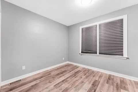 2216 Prospect Avenue, ON K1H 7G3