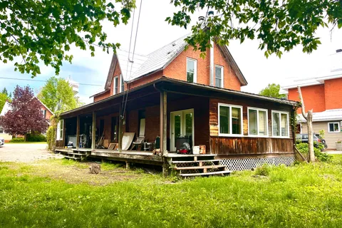 23 Main Street, ON K0J 1K0