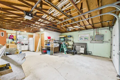 180 South Rankin Street, ON N0H 2L0