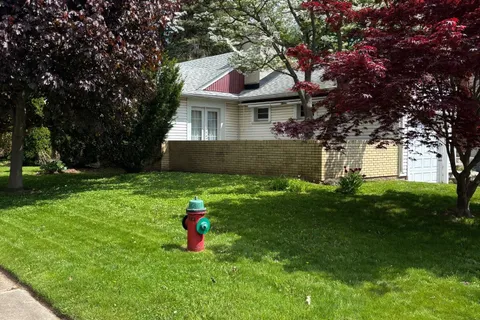 6022 Brookfield Avenue, ON L2G 5R5