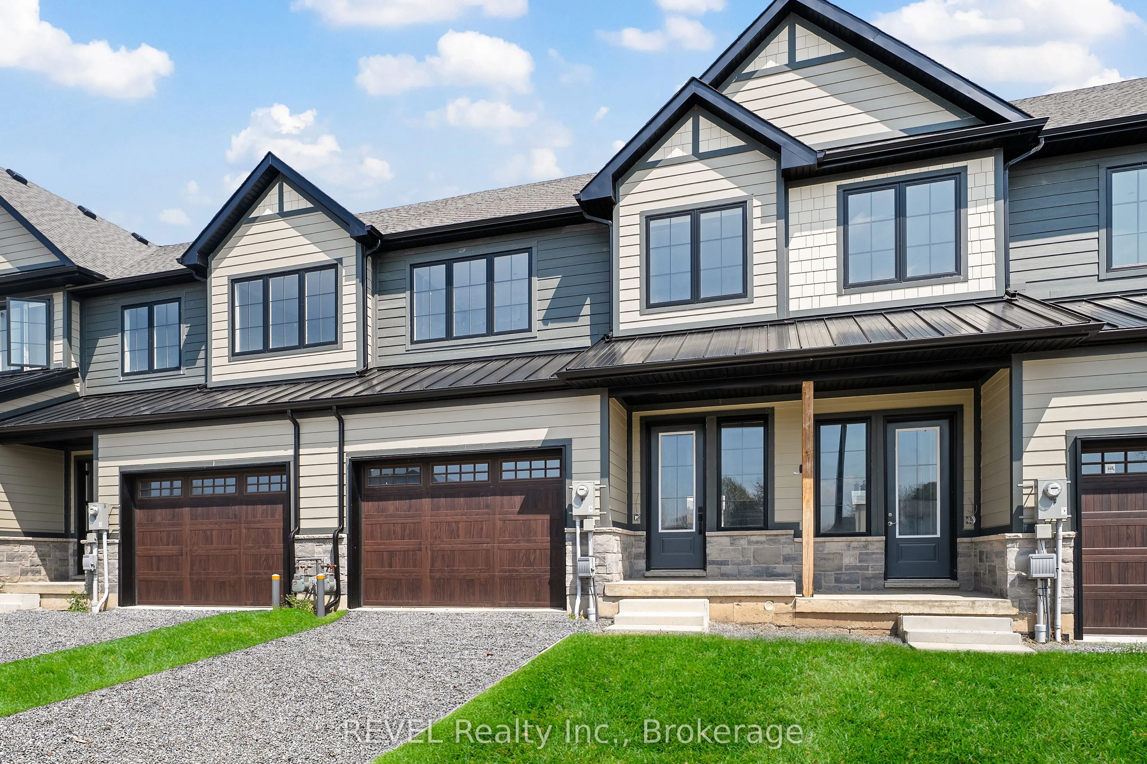 99 IVY Crescent, ON L2V 4N9