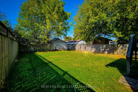 160 Davis Street, ON L3K 1Z1