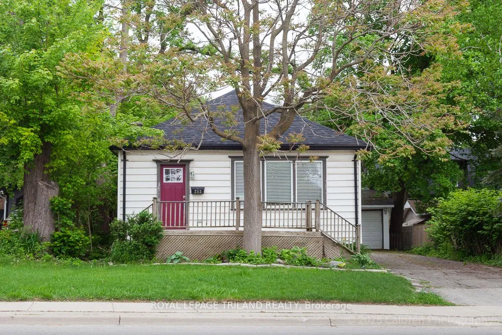 253 Riverside Drive, ON N6H 1E8
