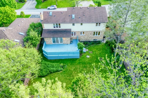 9 Ullswater Crescent, ON N6G 4L4