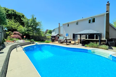 39 Celia Crescent, ON N1G 4R4