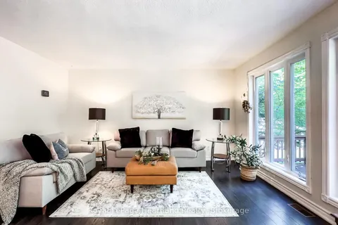 216 Shadywood Crescent, ON N2Z 2X3