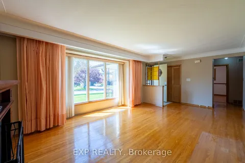 402 Kerman Avenue, ON L3M 3X1