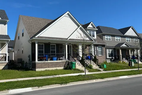 931 Broadway Boulevard, ON K9H 0J2