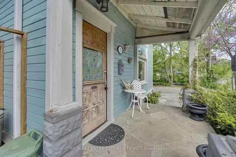 21 Queens Place, ON N5W 3V7