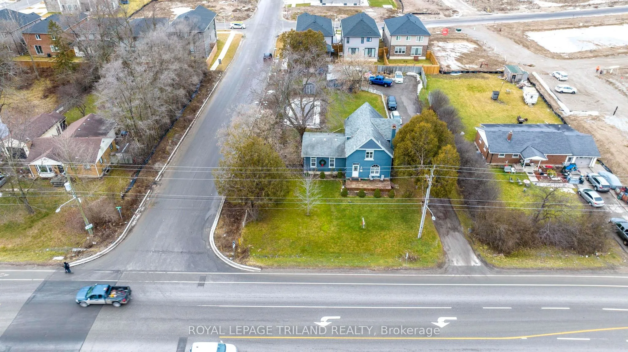 3077 WHITE OAK Road, ON N6E 1L7