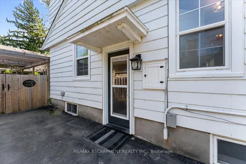 23 NELLES Boulevard, ON L3M 3P9