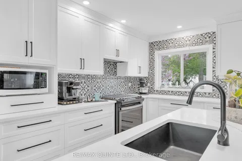 51 Gilbert Street, ON K8P 3G9