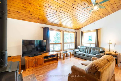 1931 B South Horn Lake Road, ON P0A 1C0