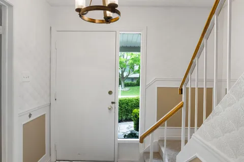 24 Bartlett Crescent, ON N6K 1W4
