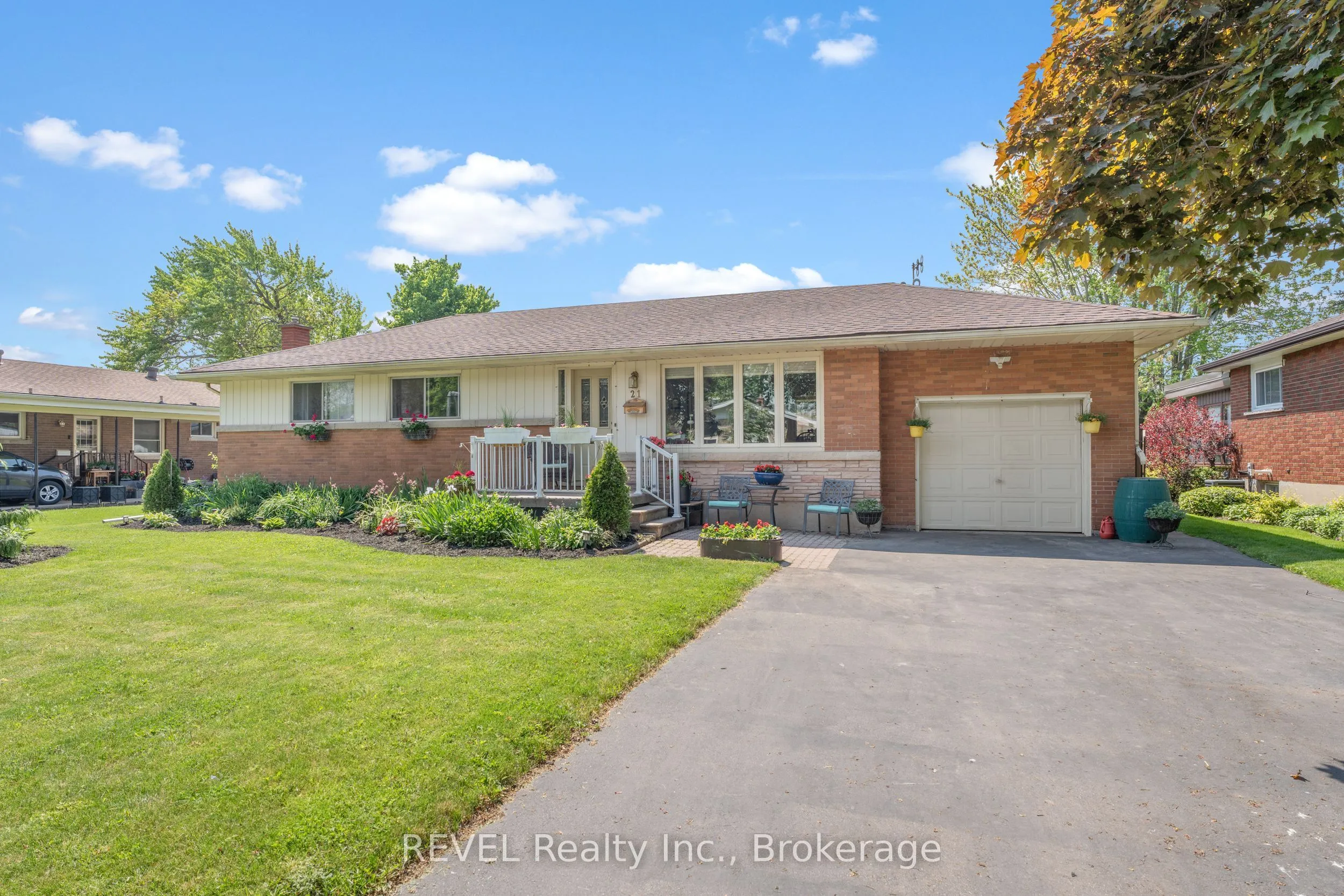 21 Westmount Crescent, ON L3C 2S5
