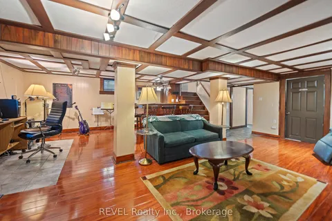 21 Westmount Crescent, ON L3C 2S5