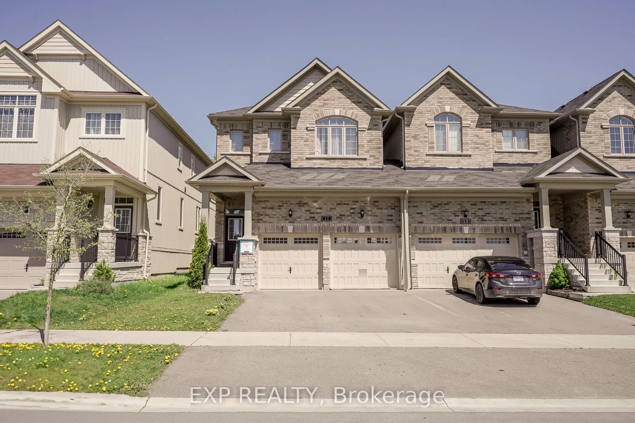 11 Highlands Boulevard, ON L0A 1G0