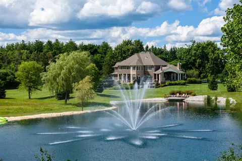 1532 6th Concession Road, ON N0B 1L0
