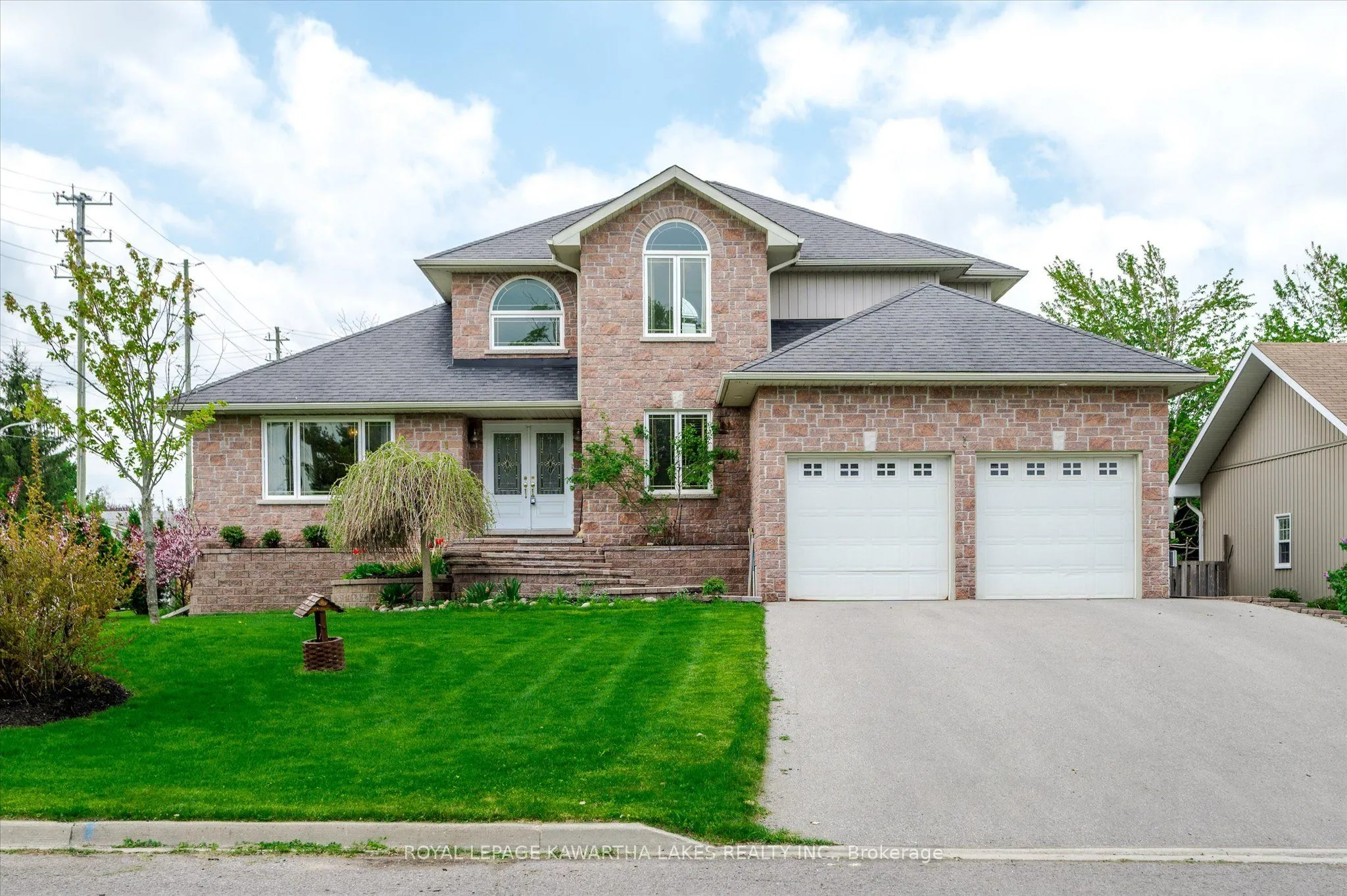 1 William Booth Crescent, ON K9V 6E1