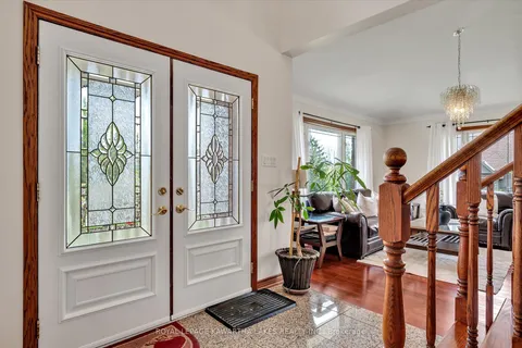 1 William Booth Crescent, ON K9V 6E1