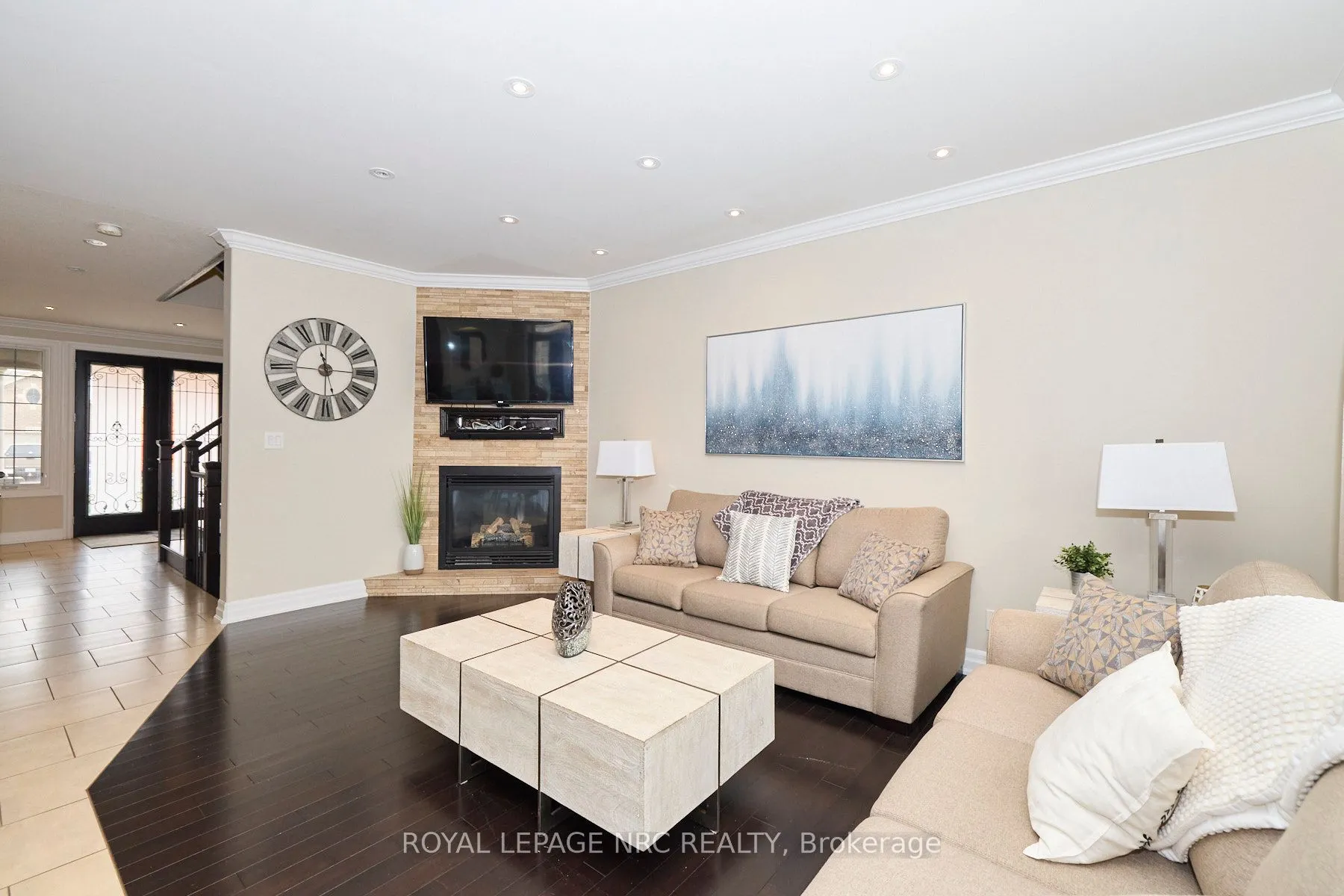 5784 Ironwood Street, ON L2H 0G4