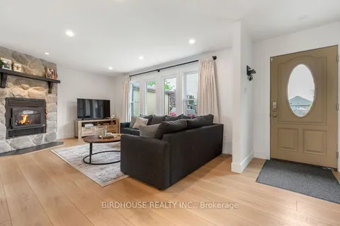 33 Corneil Street, ON K9V 5T5