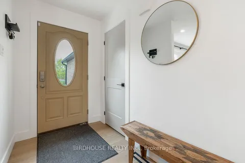 33 Corneil Street, ON K9V 5T5