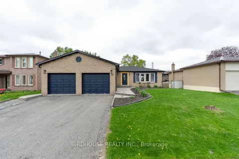 33 Corneil Street, ON K9V 5T5