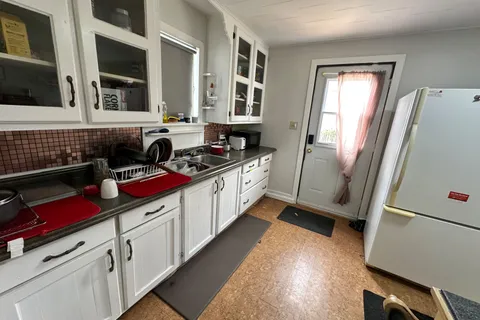 227 ALICE Street, ON K6H 4R8