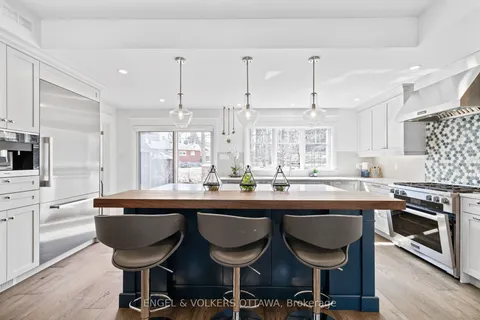 350 Cunningham Avenue, ON K1H 6B4