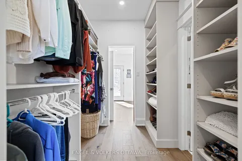 350 Cunningham Avenue, ON K1H 6B4