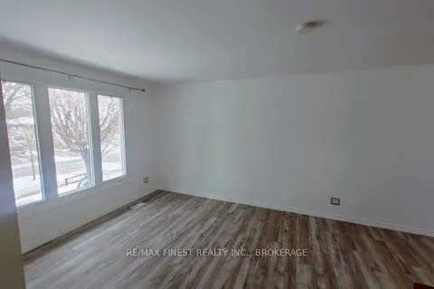 580 Gavin Court, ON K7M 8B3