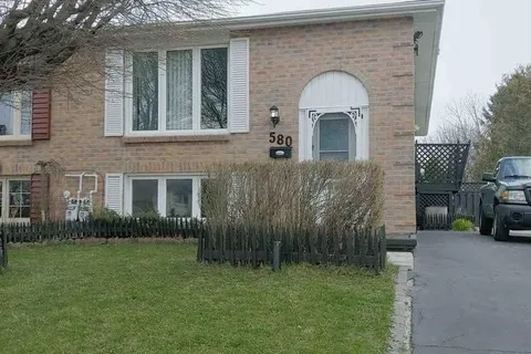 580 Gavin Court, ON K7M 8B3
