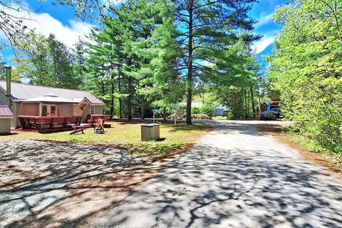 2 Cedarhurst Avenue, ON K0M 1N0