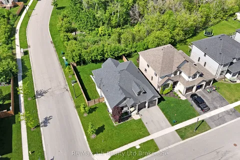 255 Wedgewood Drive, ON N4T 0J1