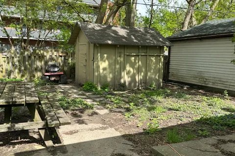 186 Clarence Street, ON N6B 2J7