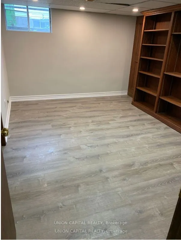 38 Ward Avenue, ON L8S 2E6