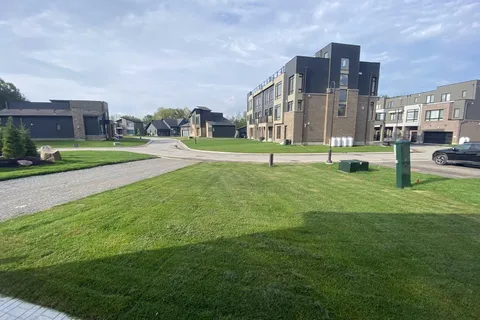 131 Marina Village Drive, ON L0K 1S0