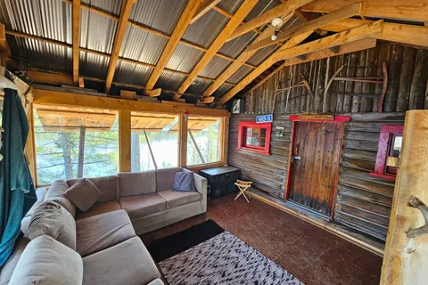 16 Hansen Lake Island A Island, ON P0J 1N0