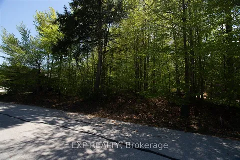 102 McMullen Court, ON N0H 2P0