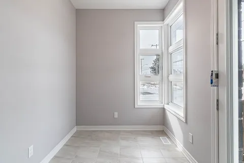 215 Southworth Street, ON L3B 1Z4