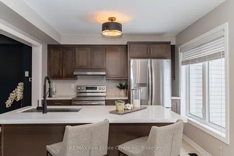 395 Linden Drive, ON N3H 0C8