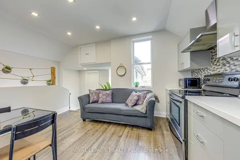 247 Robert Street, ON L8L 2R2