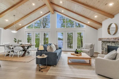 3179 Muskoka Road 117 N/A, ON P0B 1A0
