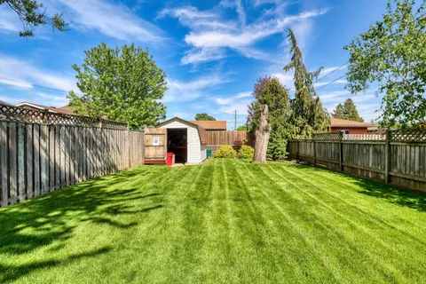 4395 Ontario Street, ON L0R 1B0