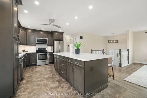 94 Cloverleaf Drive, ON K8N 4Z5