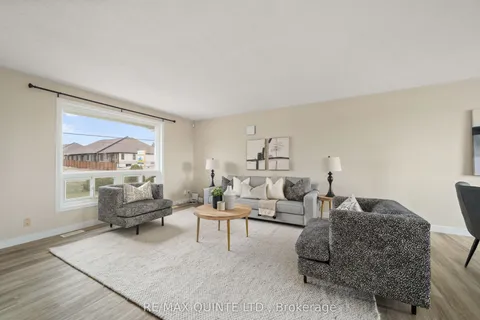 94 Cloverleaf Drive, ON K8N 4Z5