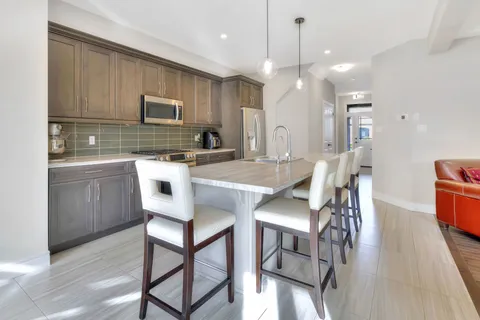 35 Loxleigh Lane, ON N0B 1M0